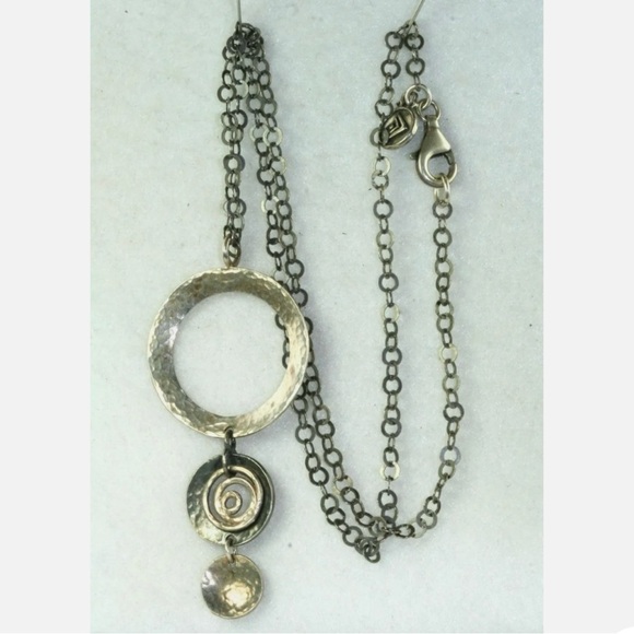 Silpada Sterling Silver Three Disk Swirl Circle Hammered Pendant Necklace 925 - Picture 5 of 12